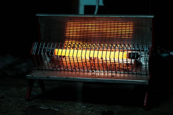Zalety korzystania z grzejników elektrycznych akumulacyjnych